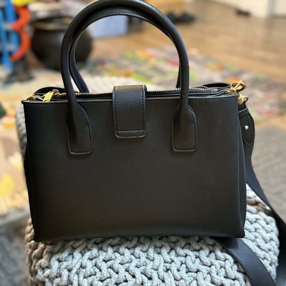 2 Way Handbag - Picture 4 of 4